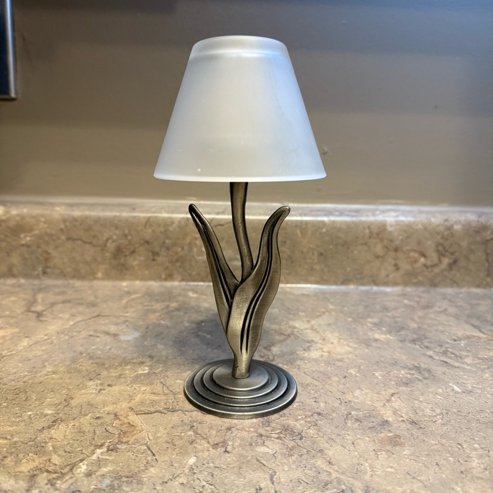 Vintage 1996 Pewter Tulip Tea Light Lamp Frosted Glass Shade 🌷